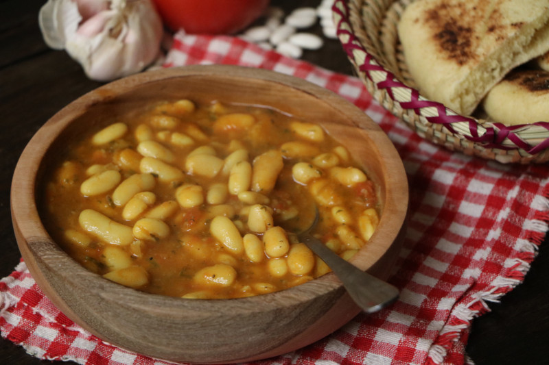 Moroccan loubia stewed white beans recipe